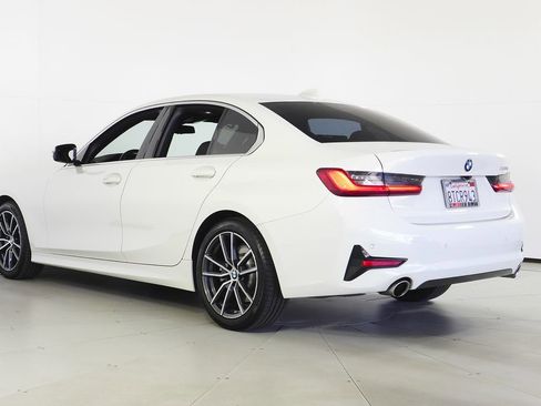 Used 2020 BMW 330i Sedan w/ Convenience Package RWD image 9