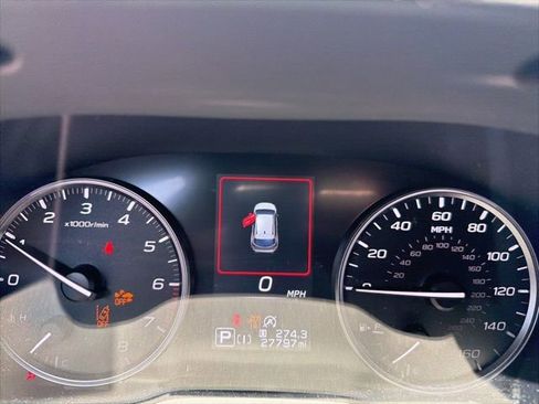 Used 2024 Subaru Crosstrek 2.5i Limited w/ Crosstrek Mirror Package AWD/4WD image 14