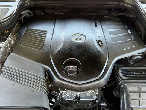 Used 2022 Mercedes-Benz GLS 450 4MATIC w/ Warmth & Comfort Package image 44