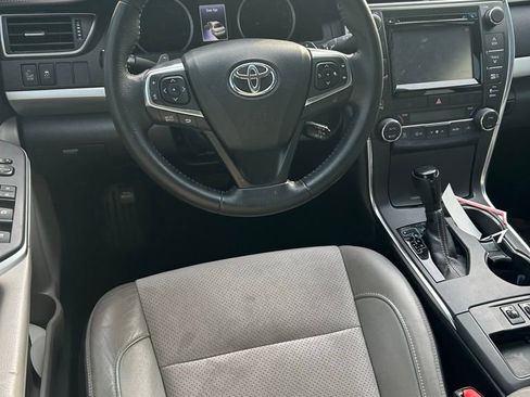 Used 2015 Toyota Camry XSE image 5