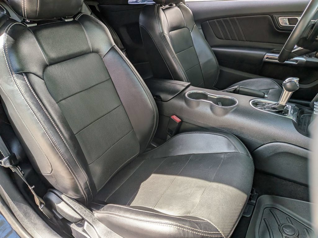 Used 2020 Ford Mustang GT Premium RWD image 31