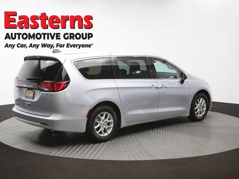 Used 2023 Chrysler Voyager LX FWD image 41