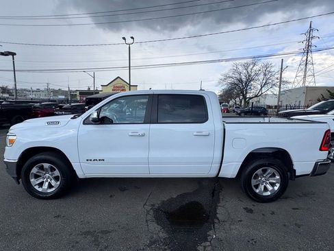 Used 2023 RAM 1500 Laramie AWD/4WD image 4
