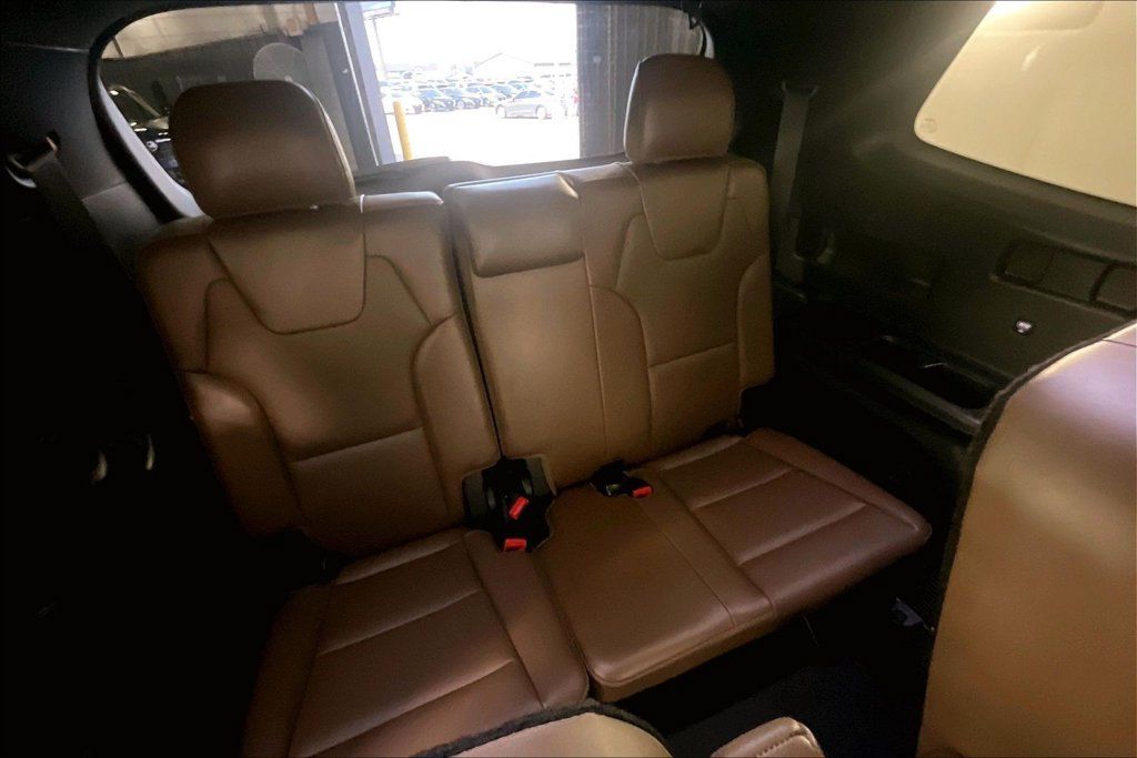 Used 2022 Kia Telluride SX w/ SX Prestige Package AWD/4WD image 38