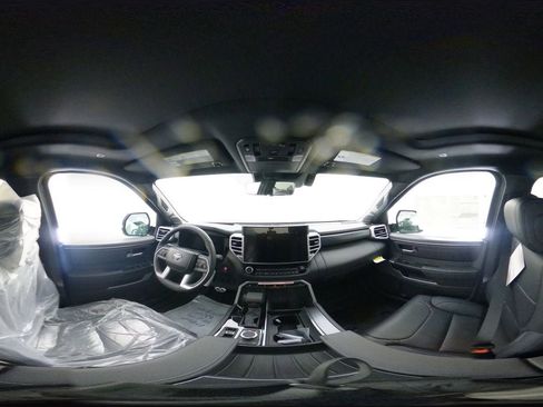 New 2025 Toyota Tundra Platinum image 33