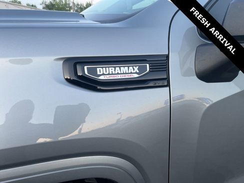 Used 2024 GMC Sierra 1500 Elevation w/ LPO, Elevation Black Package image 10