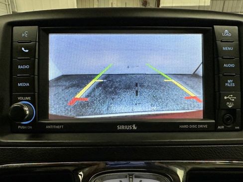 Used 2015 Chrysler Town & Country Touring-L w/ Driver Convenience Group image 14