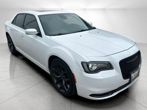 Used 2023 Chrysler 300 S w/ Comfort Group RWD image 1