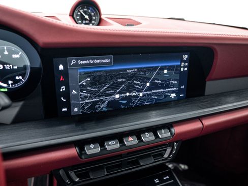 Certified 2022 Porsche 911 Targa 4 GTS AWD/4WD image 18