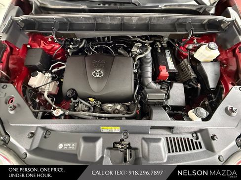 Used 2022 Toyota Highlander XSE FWD image 57