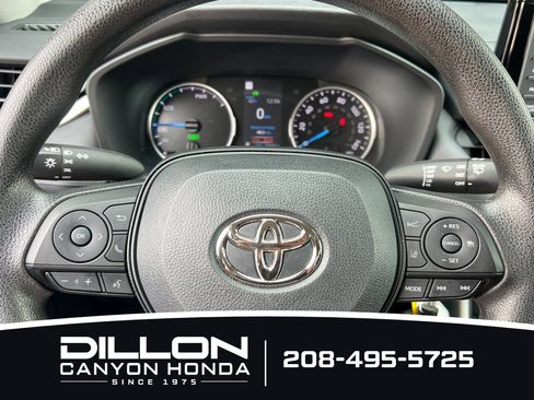 Used 2022 Toyota RAV4 LE AWD/4WD image 24