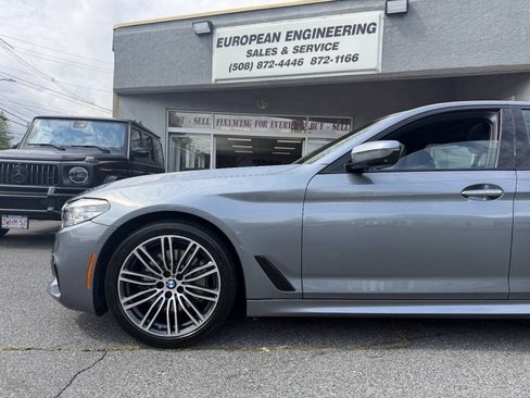 Used 2017 BMW 530i xDrive AWD/4WD image 9