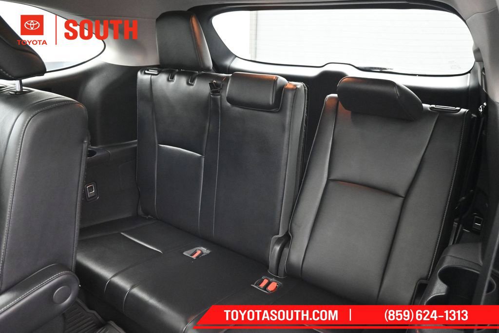 Used 2021 Toyota Highlander Platinum AWD/4WD image 30