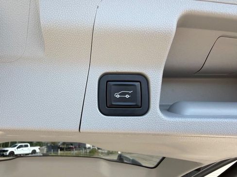 Used 2021 GMC Acadia SLT FWD image 6