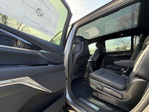 New 2026 Cadillac Escalade IQ Sport 1 w/ LPO, ONYX Package image 19