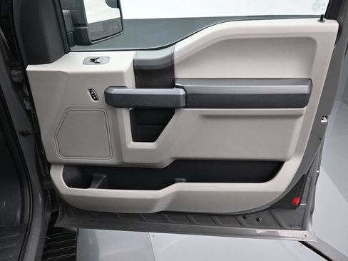 Used 2018 Ford F150 XL w/ Equipment Group 101A Mid AWD/4WD image 36