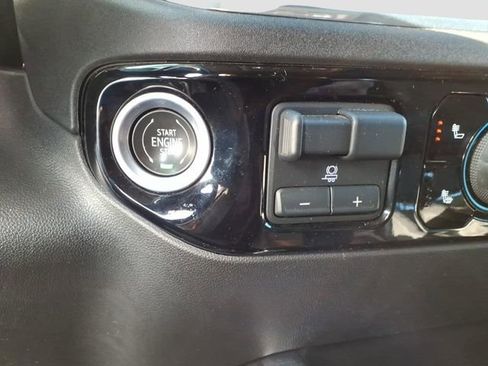 Used 2023 Chevrolet Silverado 1500 RST w/ Redline Edition image 25