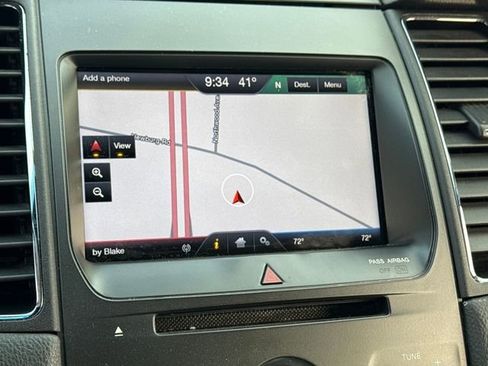 Used 2013 Ford Taurus SEL image 21