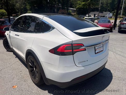 Used 2017 Tesla Model X 75D AWD/4WD image 2