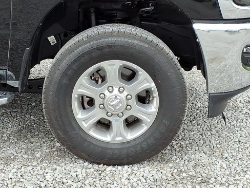 Used 2026 RAM 2500 Big Horn AWD/4WD image 17