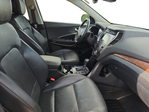 Used 2018 Hyundai Santa Fe Limited FWD image 18