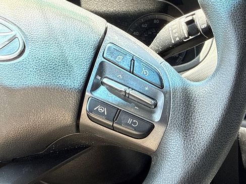 Used 2022 Hyundai Kona SEL w/ Cargo Package FWD image 23
