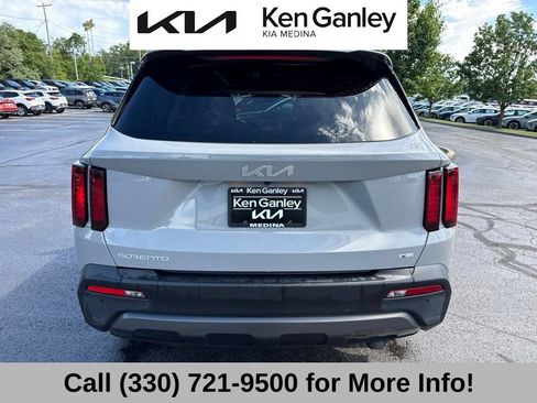 Used 2023 Kia Sorento X-Line EX AWD/4WD image 8