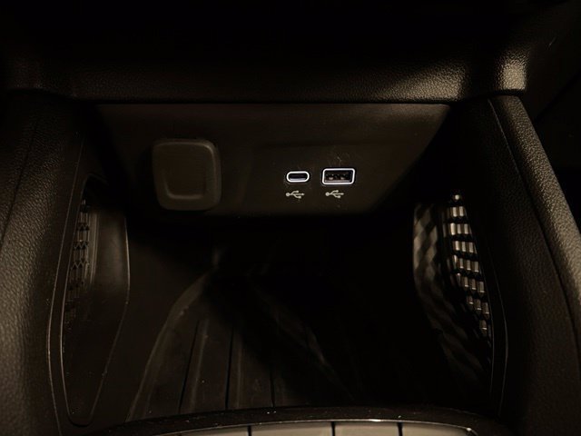 Certified 2025 Chevrolet TrailBlazer LT AWD/4WD image 24