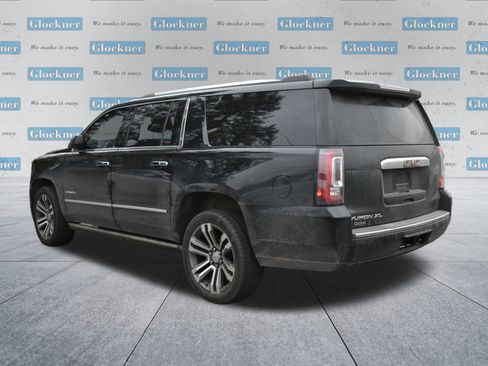 Used 2020 GMC Yukon XL Denali w/ Denali Premium Package image 7