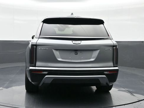 Used 2026 Cadillac Vistiq Luxury AWD/4WD image 7