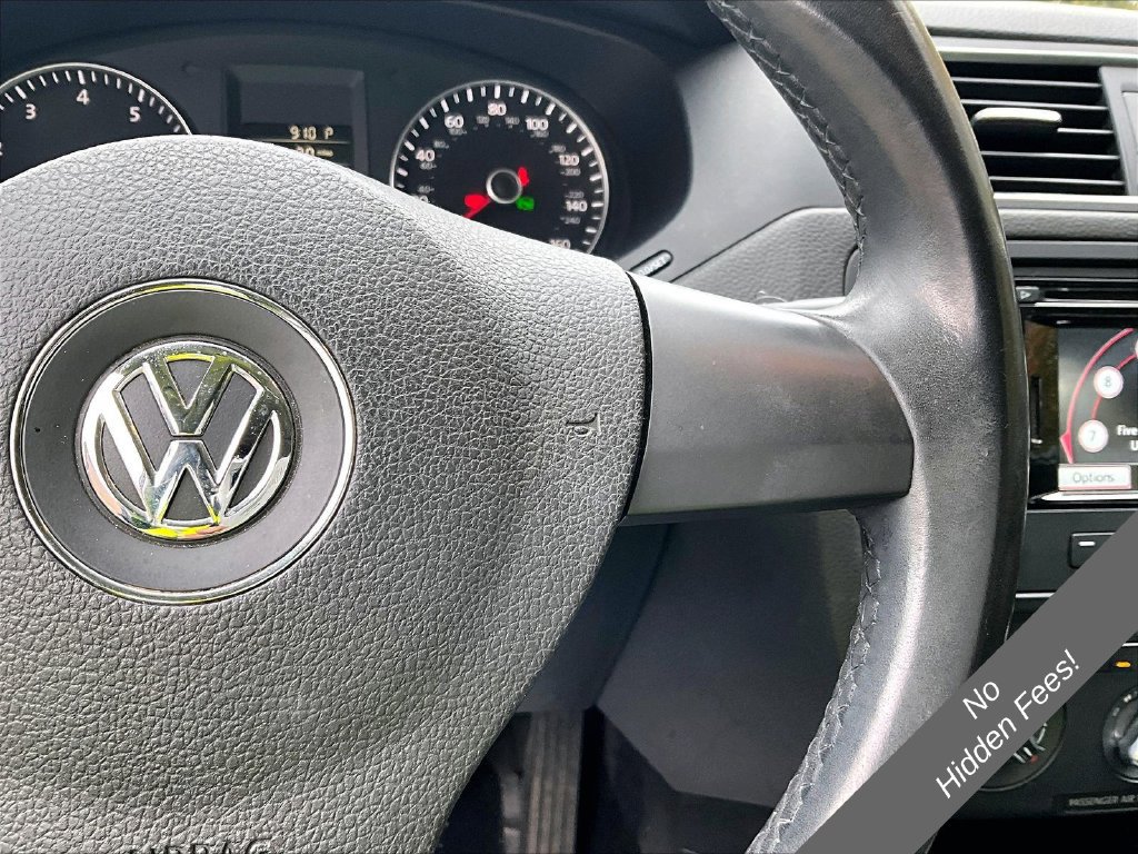 Used 2013 Volkswagen Jetta SEL FWD image 16