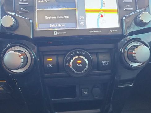 Used 2020 Toyota 4Runner SR5 Premium w/ Moonroof Package AWD/4WD image 4