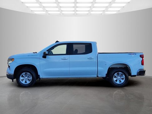 Used 2023 Chevrolet Silverado 1500 LT w/ Work Truck Package AWD/4WD image 4