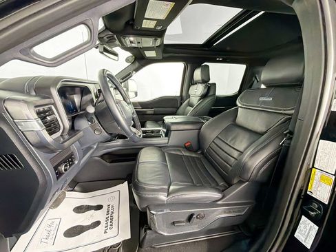 Used 2025 Ford F450 Platinum AWD/4WD image 21