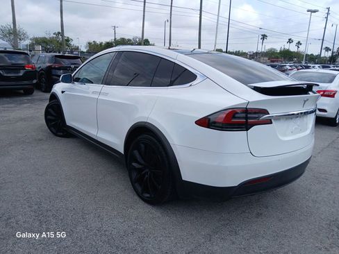 Used 2020 Tesla Model X Long Range AWD/4WD image 7