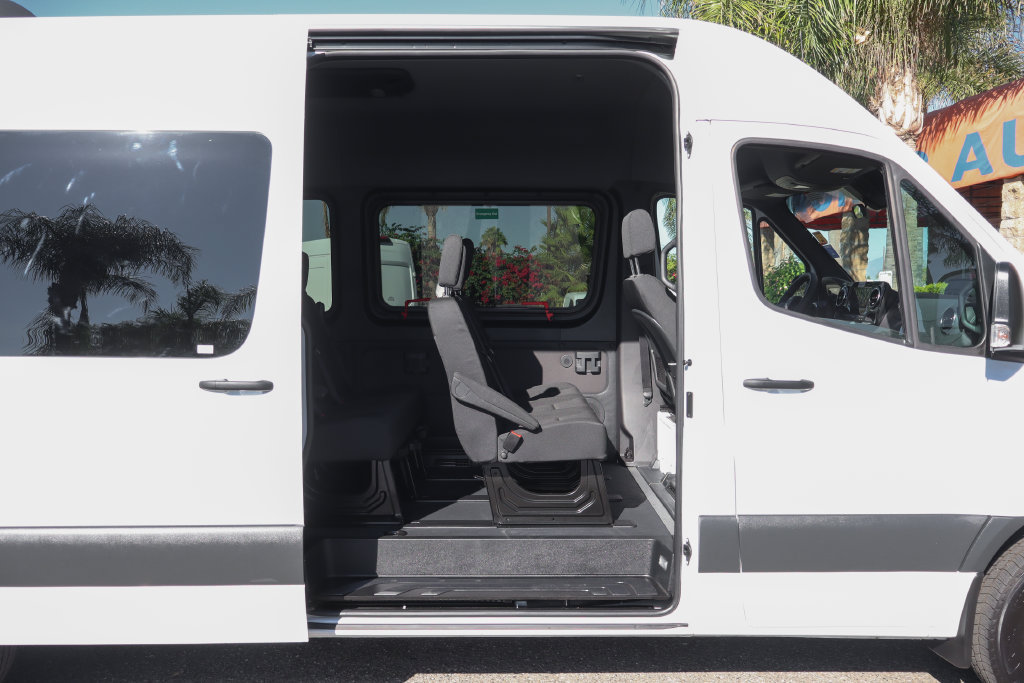 Used 2026 Mercedes-Benz Sprinter 2500 image 11