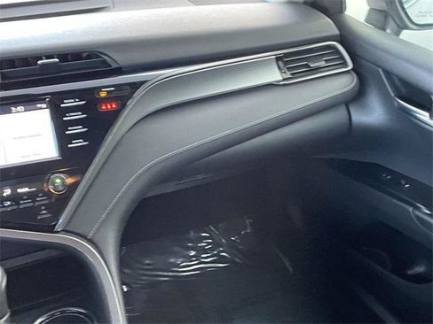 Certified 2019 Toyota Camry SE w/ Carpet Mat Package FWD image 25