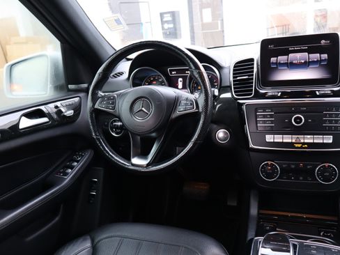 Used 2019 Mercedes-Benz GLS 450 4MATIC image 14