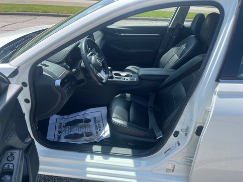 Used 2019 Nissan Altima 2.5 Platinum AWD/4WD image 9