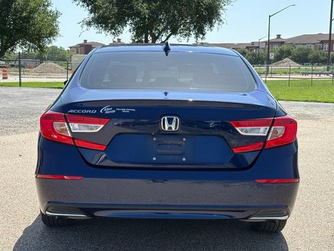 Used 2020 Honda Accord EX image 5