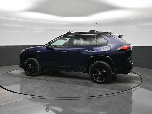 Used 2021 Toyota RAV4 XSE AWD/4WD image 5