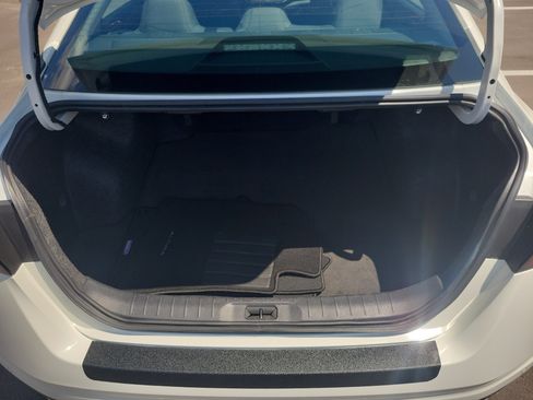 Used 2025 Nissan Altima 2.5 SV FWD image 10