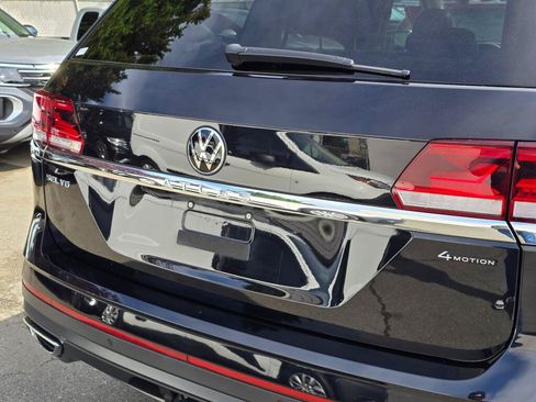 Used 2023 Volkswagen Atlas SEL AWD/4WD image 16