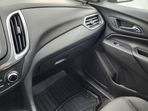 Used 2019 Chevrolet Equinox LT image 12