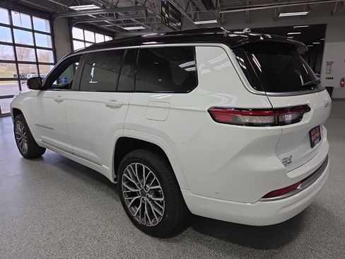 New 2026 Jeep Grand Cherokee L Summit AWD/4WD image 5