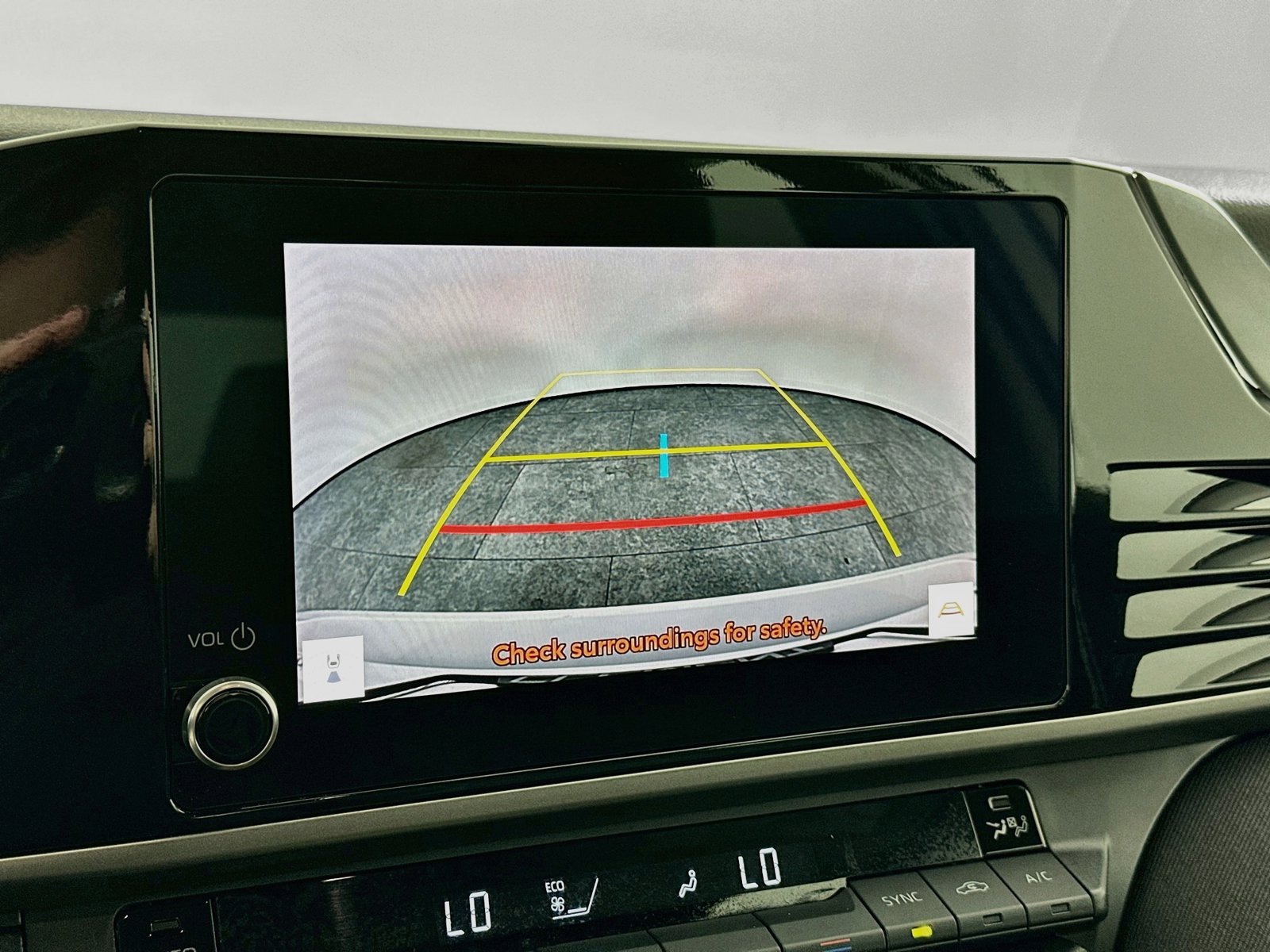Used 2025 Toyota Camry LE FWD image 19