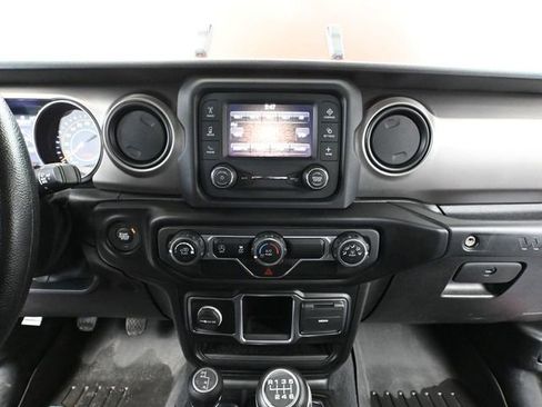Used 2020 Jeep Wrangler Sport image 30