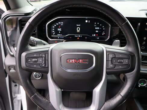 Used 2023 GMC Sierra 1500 SLT w/ SLT Premium Package AWD/4WD image 29