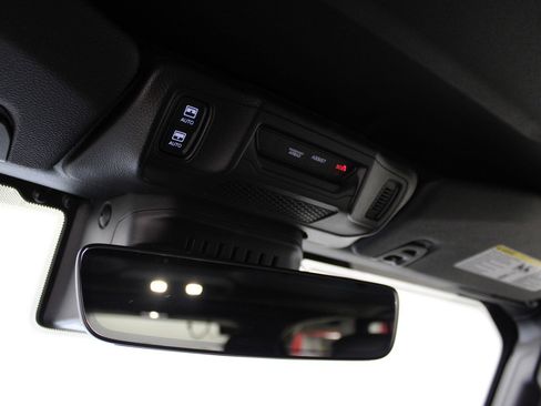 Used 2024 Jeep Wrangler High Altitude image 22