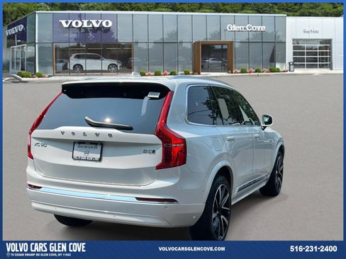 Certified 2025 Volvo XC90 B5 Plus w/ Protection Package Premier image 4